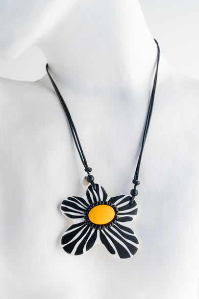 Sylca Designs Bumble Blossom Daisy Pendant, Yellow Yellow 