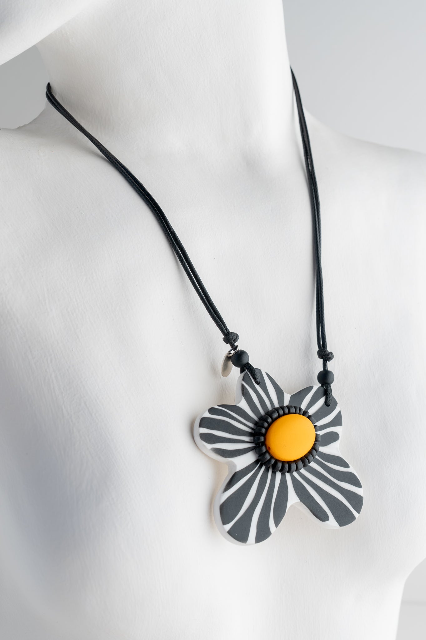 Sylca Designs Bumble Blossom Daisy Pendant, Yellow 