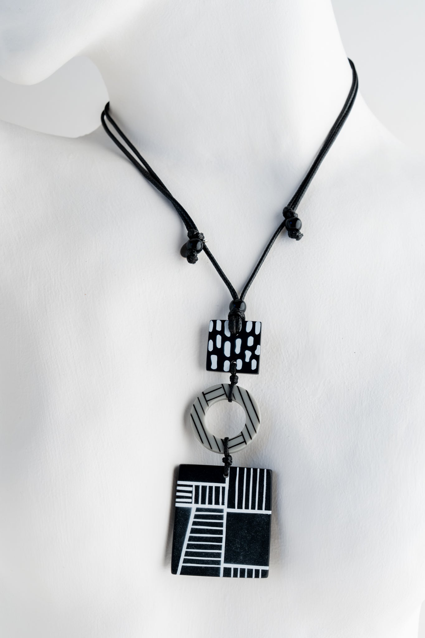 Sylca Designs Geovibe Pendant, Monochromatic Monochromatic 