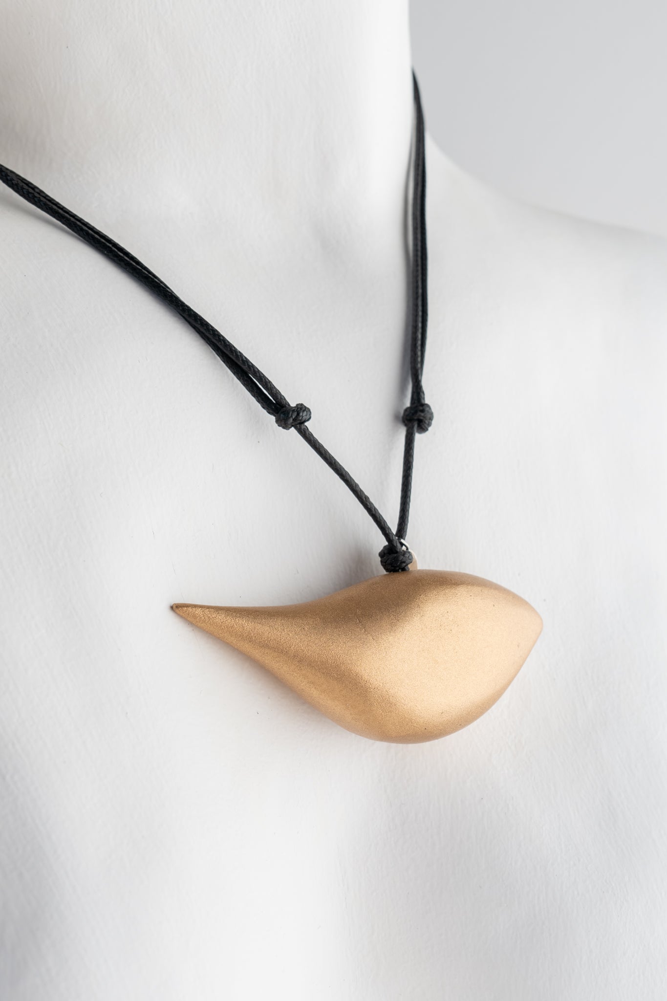 Sylca Designs Robin Pendant, Gold 