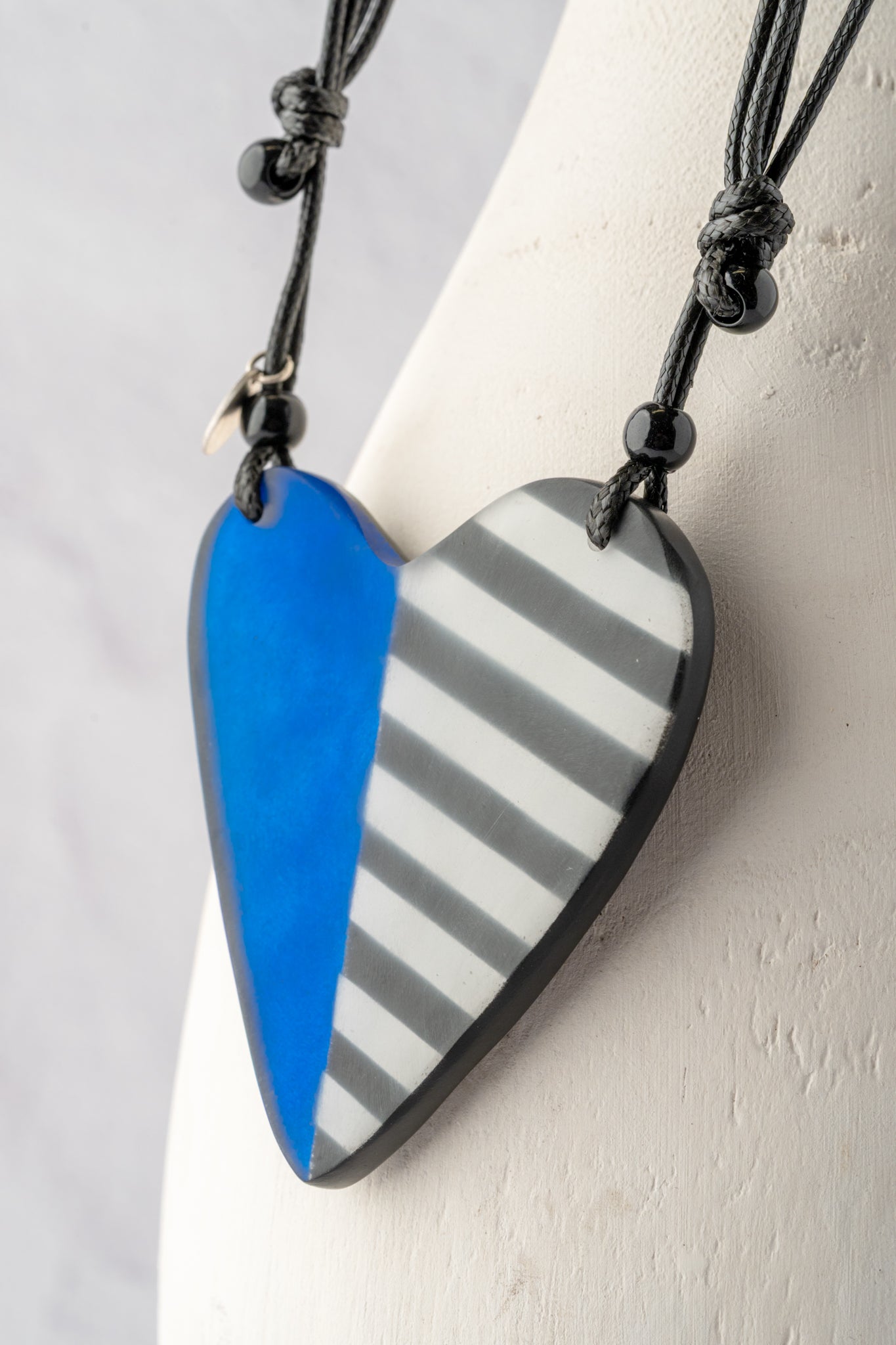 Sylca Designs Anastasia Heart Pendant, Blue/Black 
