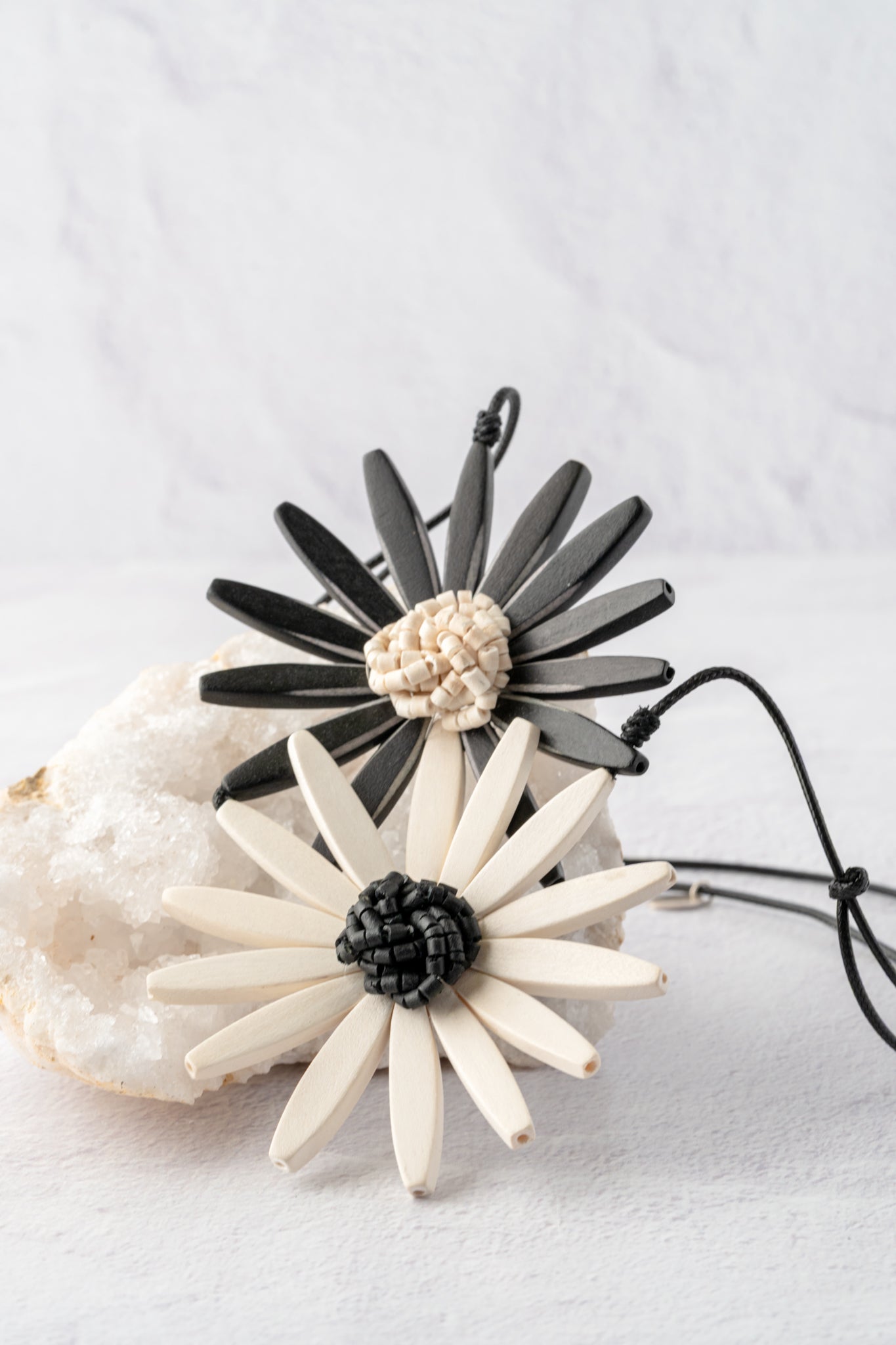 Sylca Designs Amaya Double Flower Neck- Black/White 