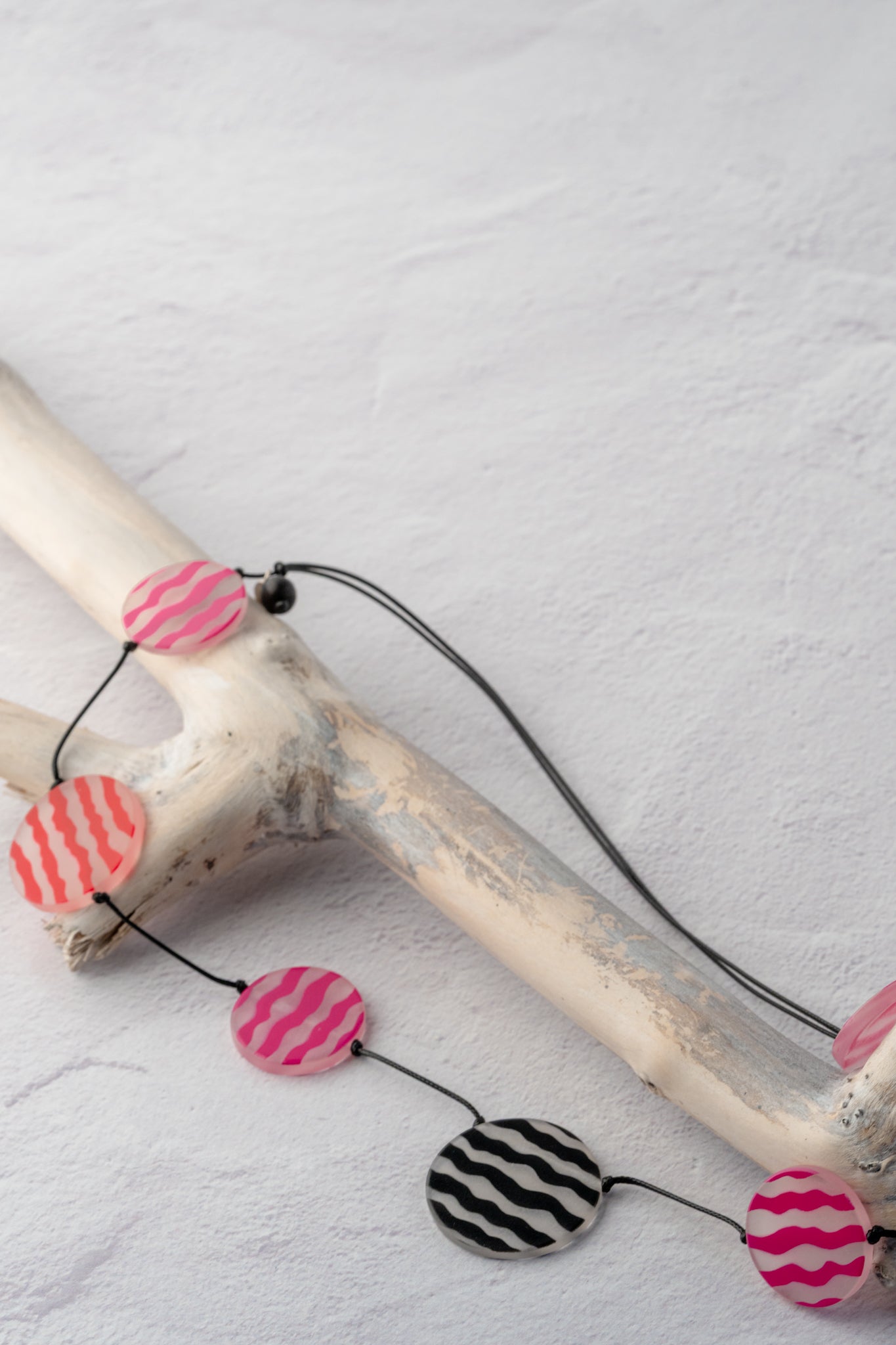 Sylca Designs Zingy Necklace, Fuchsia 