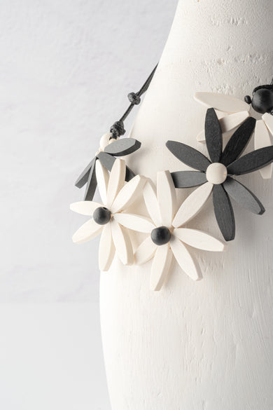 Sylca Designs Garland Nectar Necklace, White 