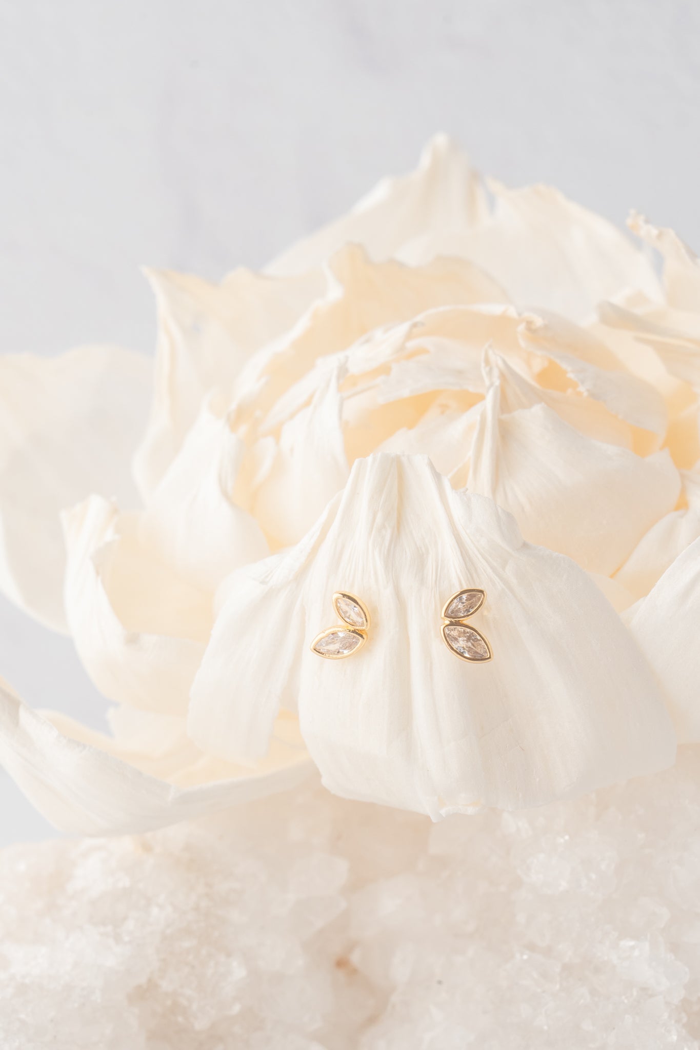 Marquis Two Leaf Stud, Mixed