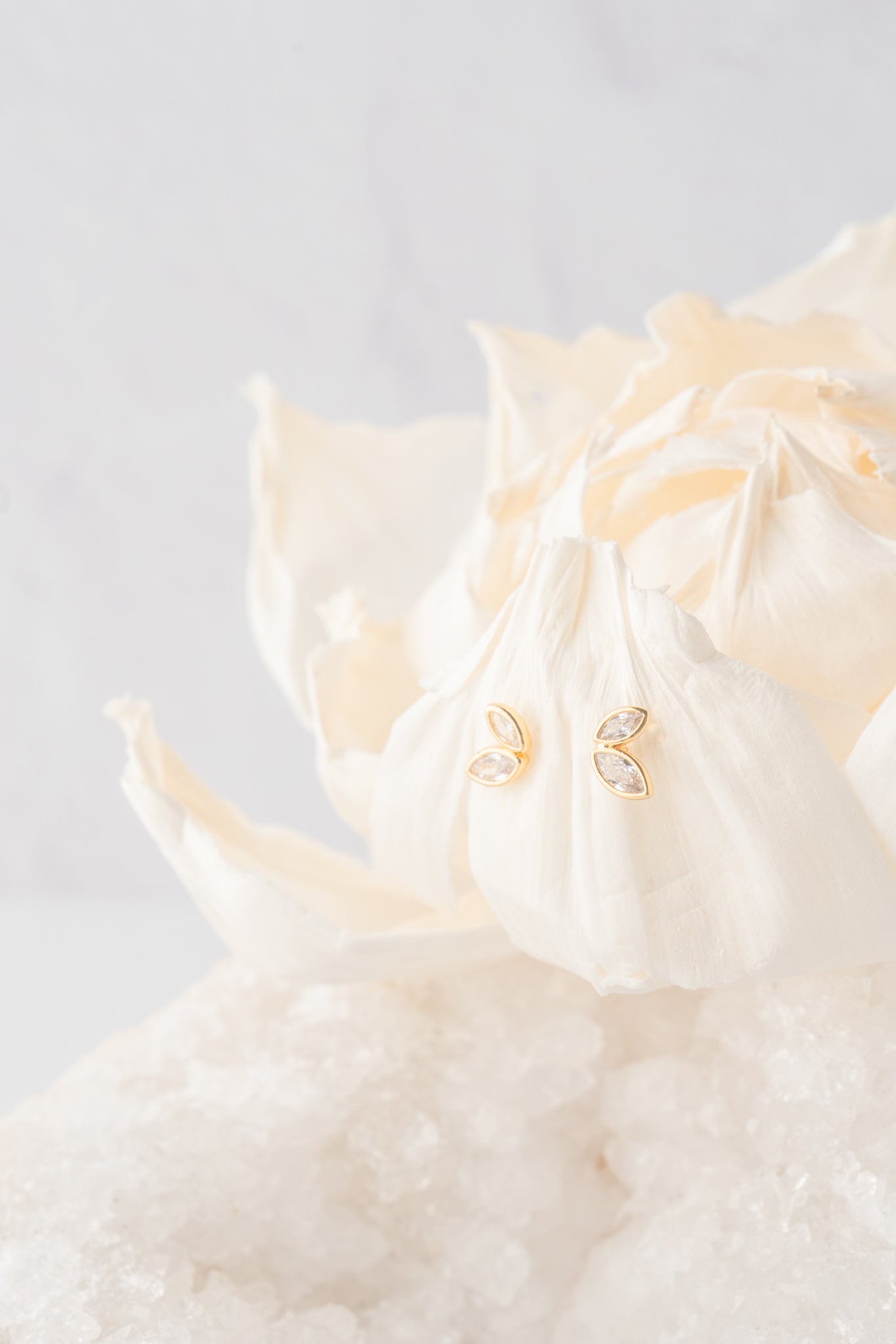 Marquis Two Leaf Stud, Mixed