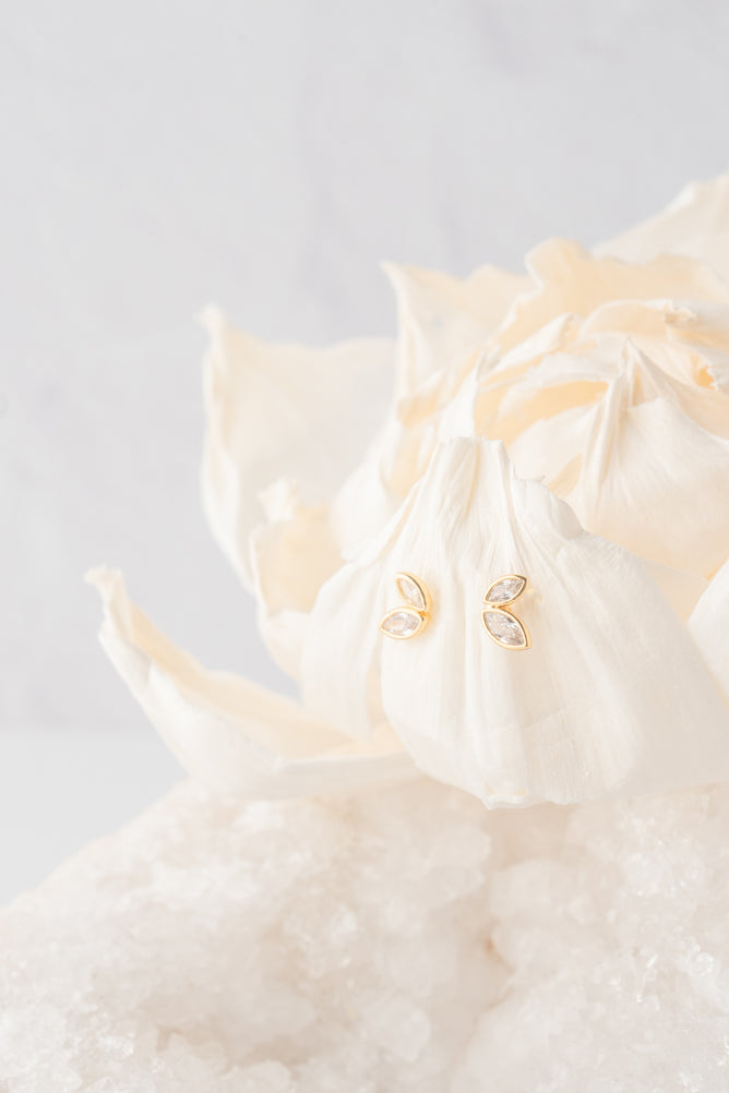 Marquis Two Leaf Stud, Mixed