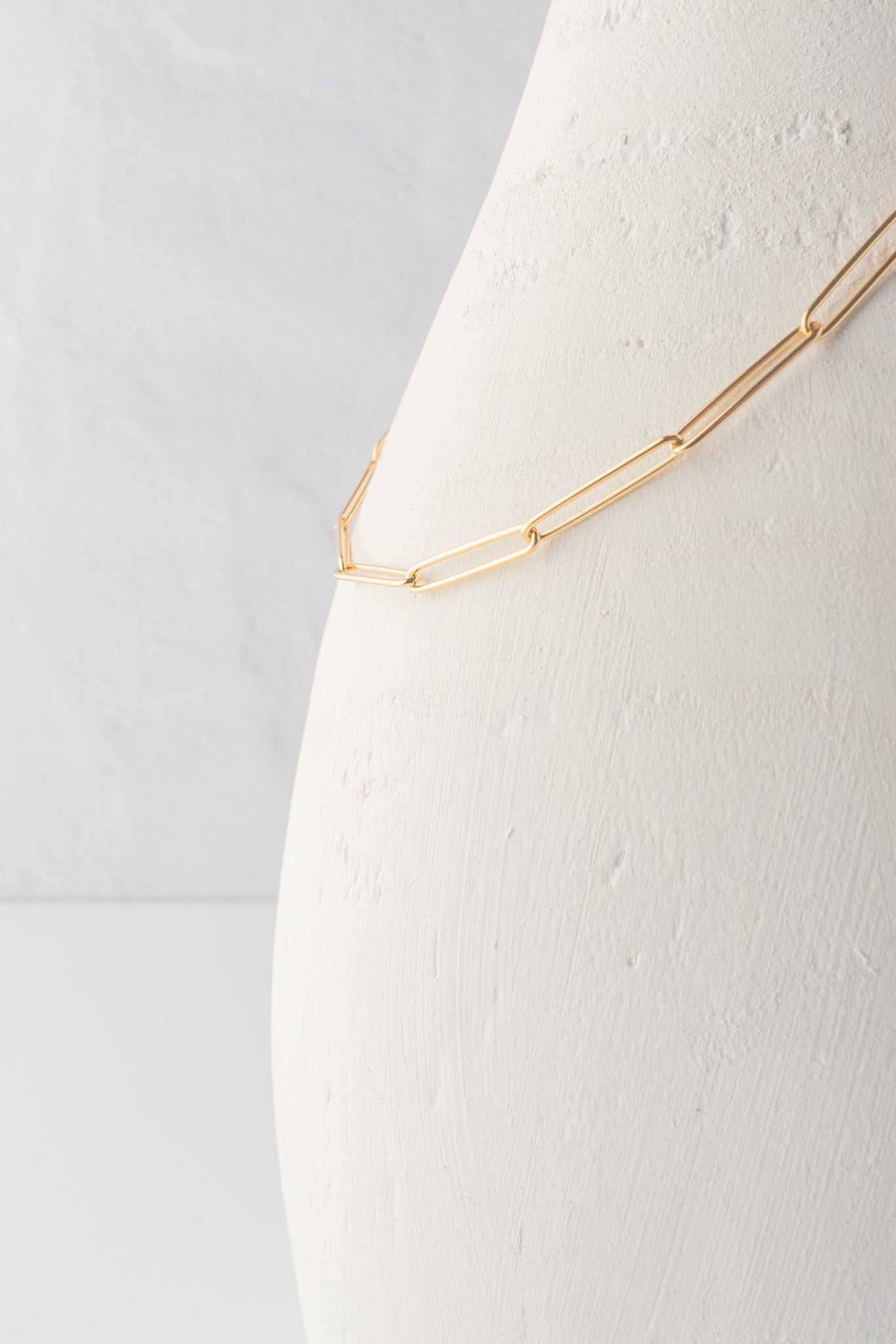 Gold Oval Links Long Neck