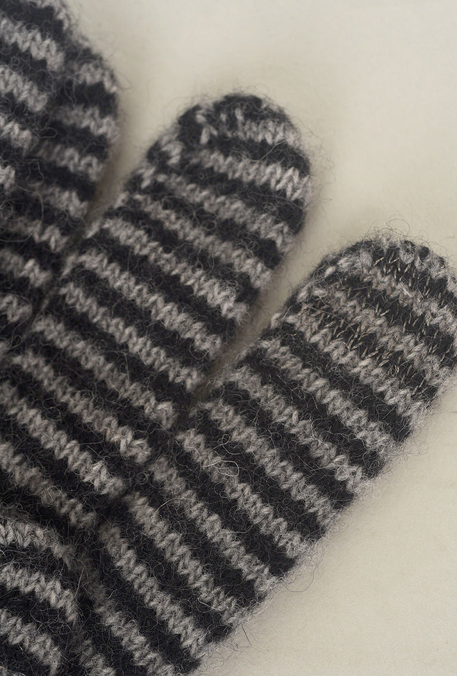 Santacana Madrid Striped Wool & Angora Knit Gloves, Gris One Size Gris