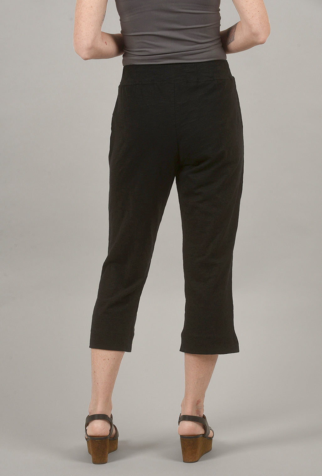 Escape by Habitat Cotton Slub Pocket Capri, Black 