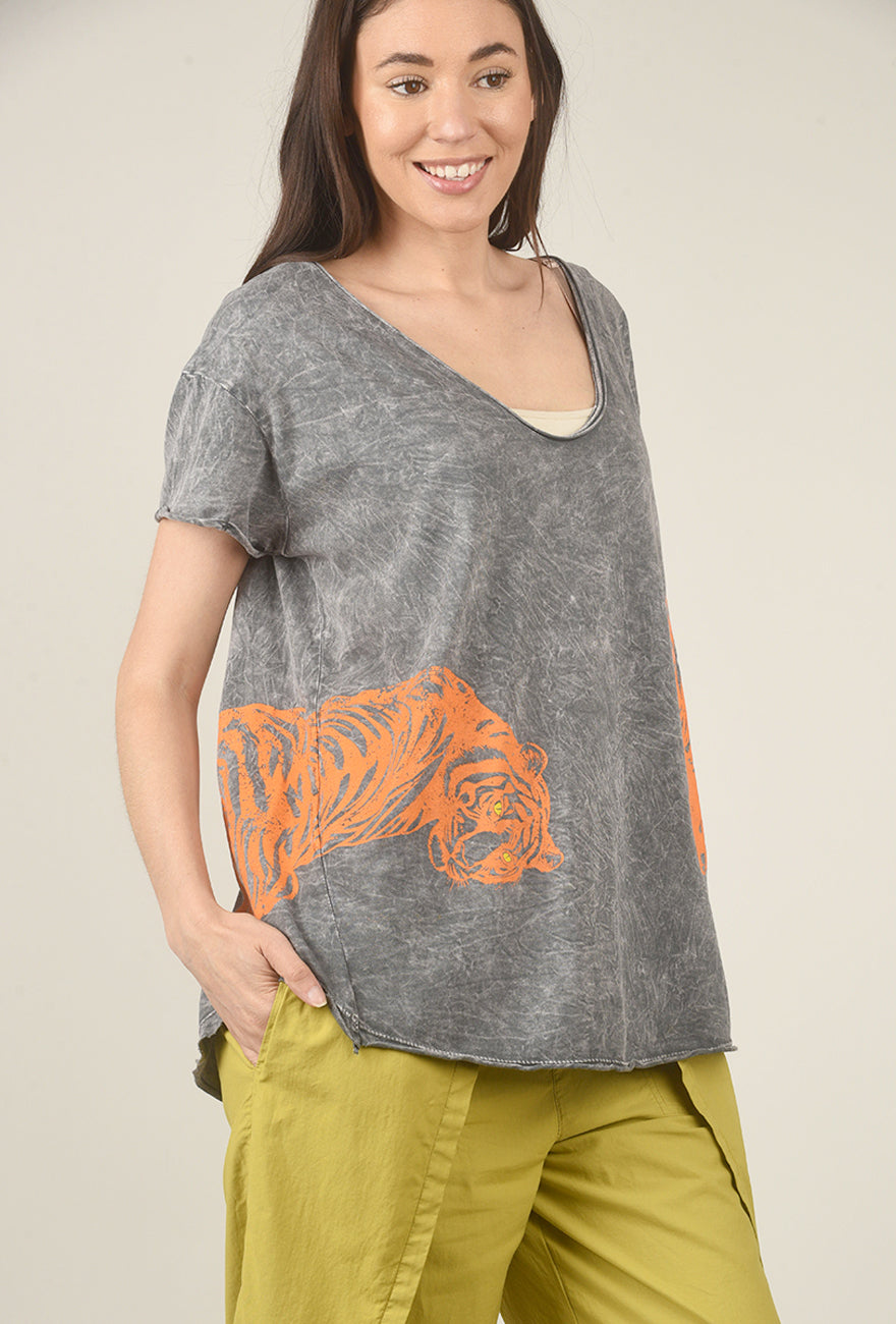 Tiger Graphic Tee, Gray Angle 4