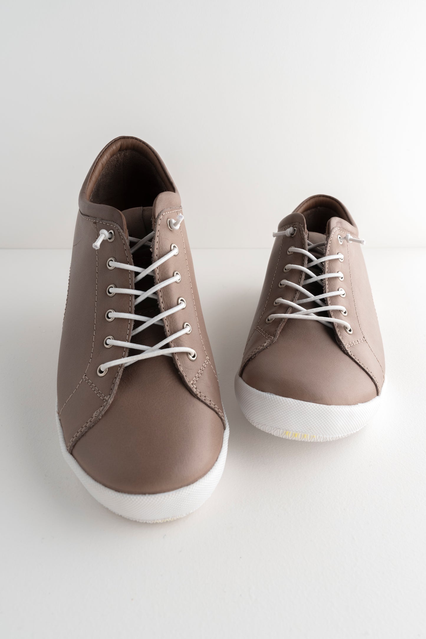 Gelato Tessa II Sneaker, Dark Stone 