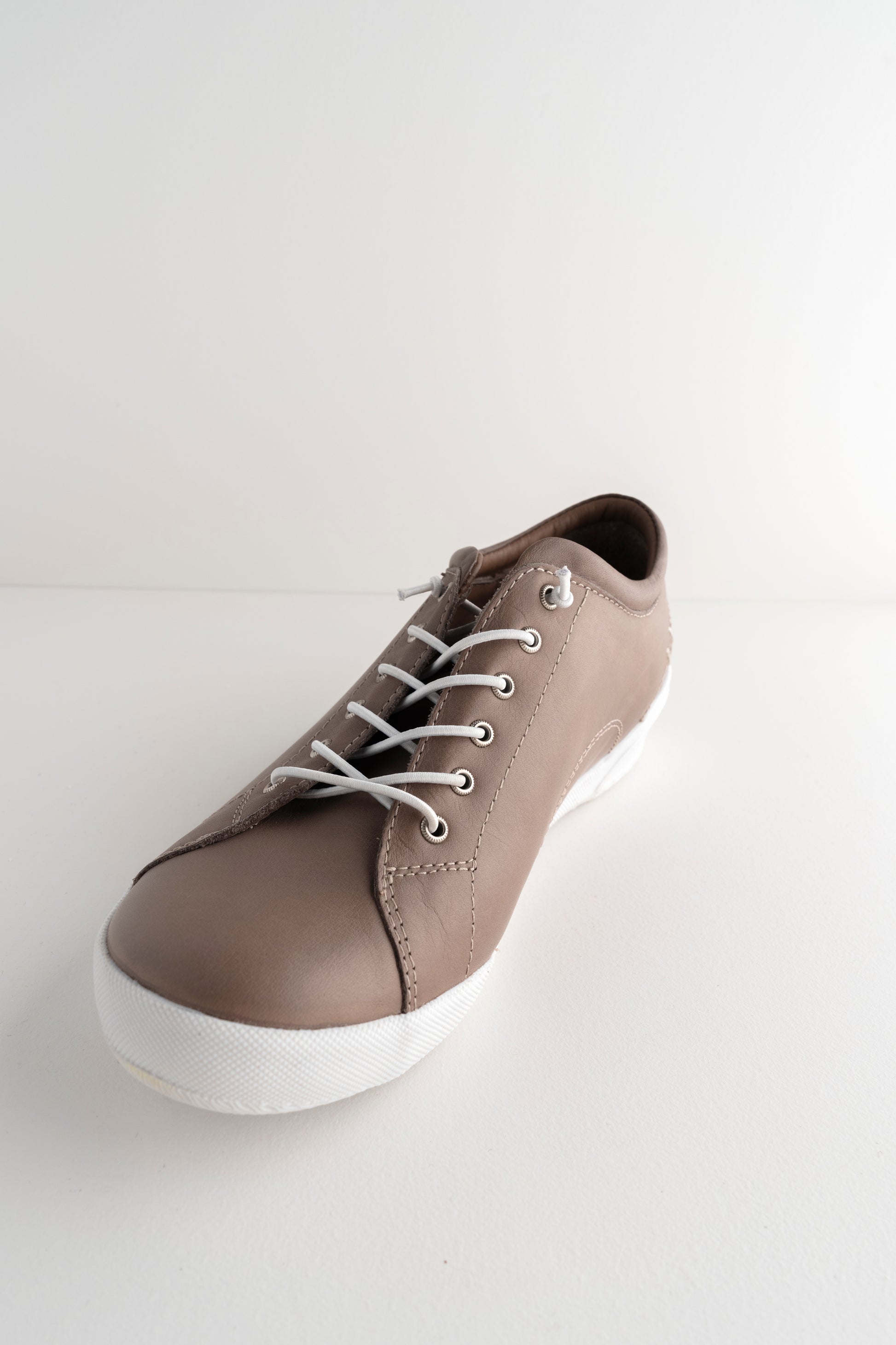 Gelato Tessa II Sneaker, Dark Stone 
