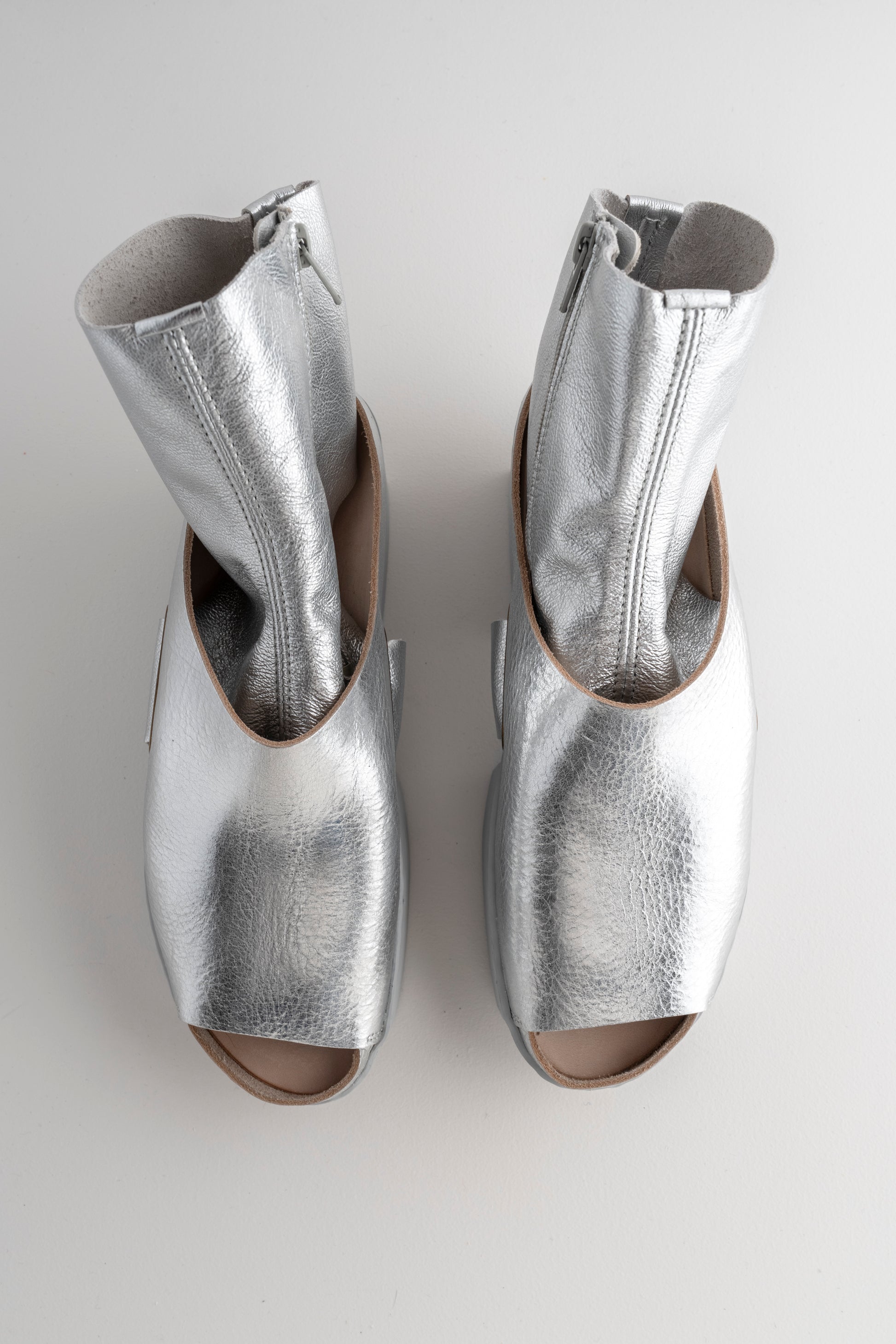 Trippen Shoes Daybreak Box Shoe, Silver 