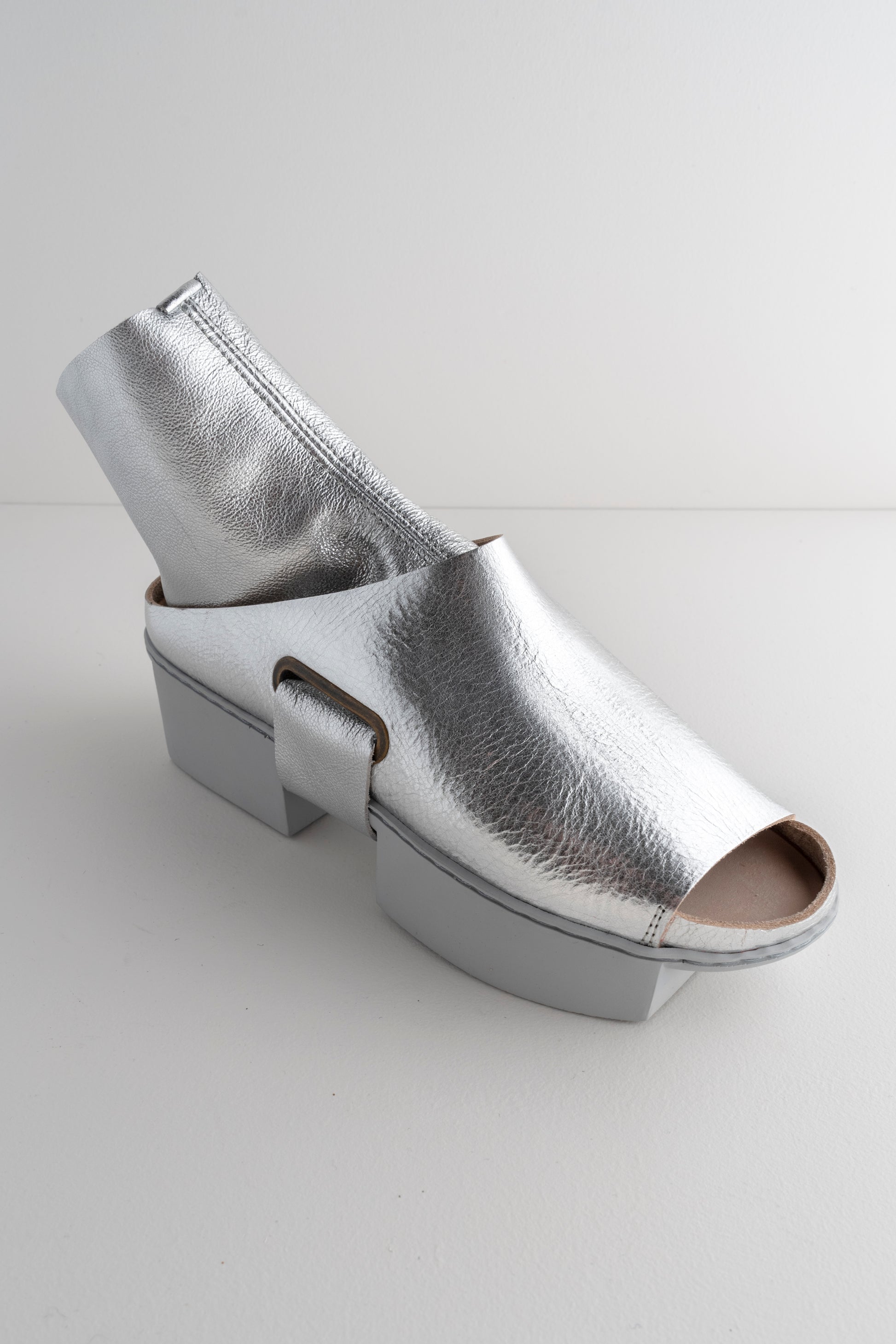 Trippen Shoes Daybreak Box Shoe, Silver 