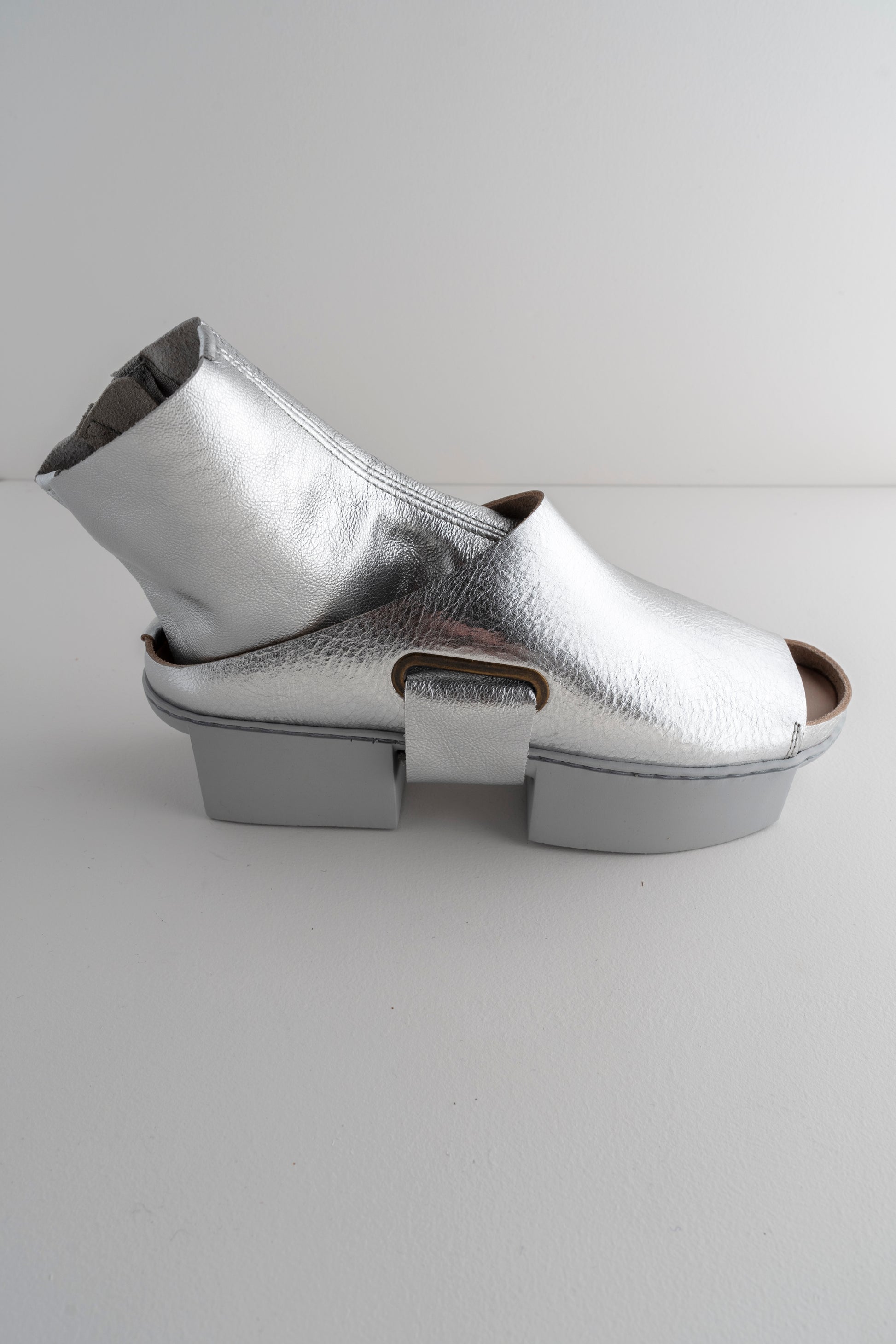 Trippen Shoes Daybreak Box Shoe, Silver 