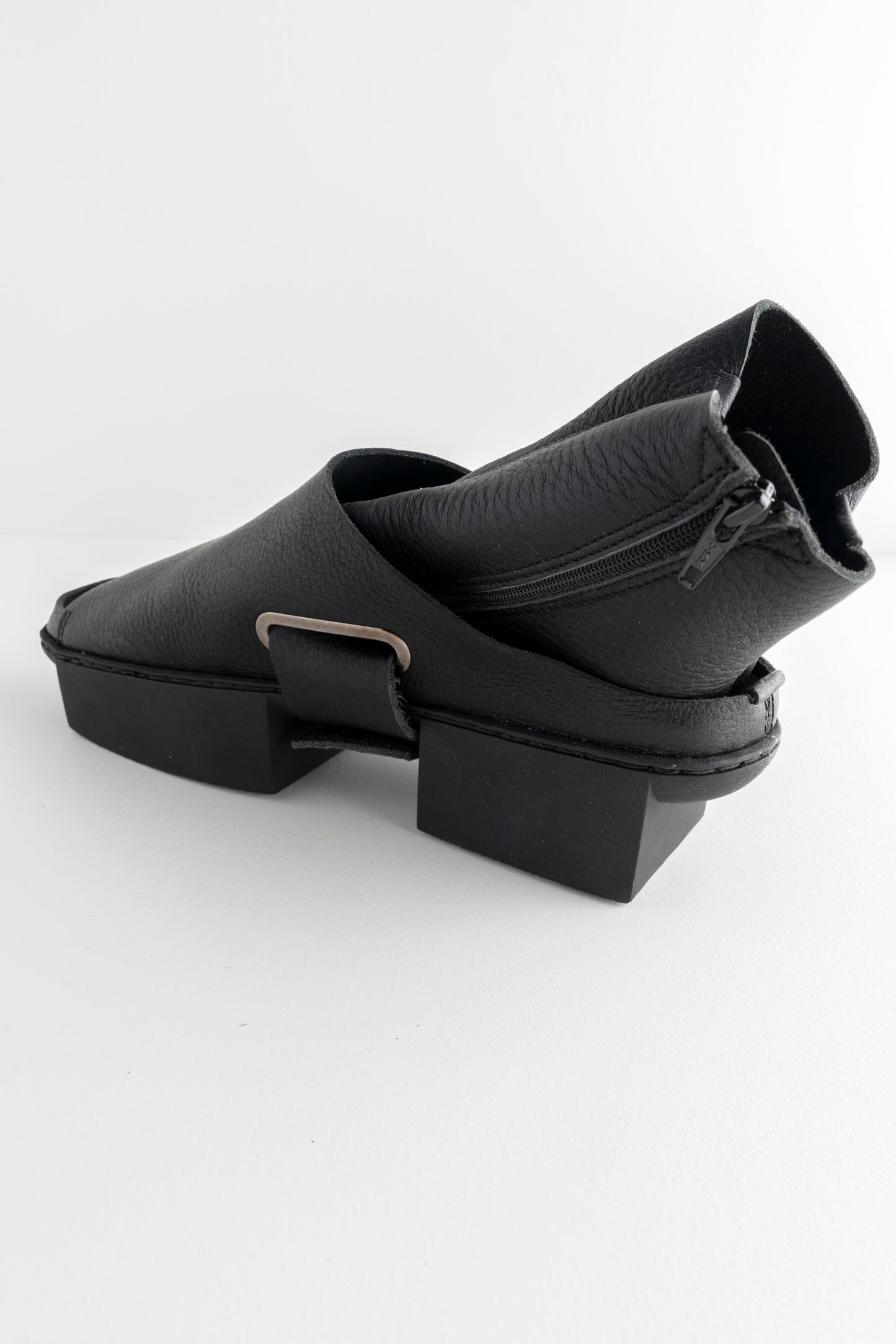 Trippen Shoes Daybreak Box Shoe, Black 