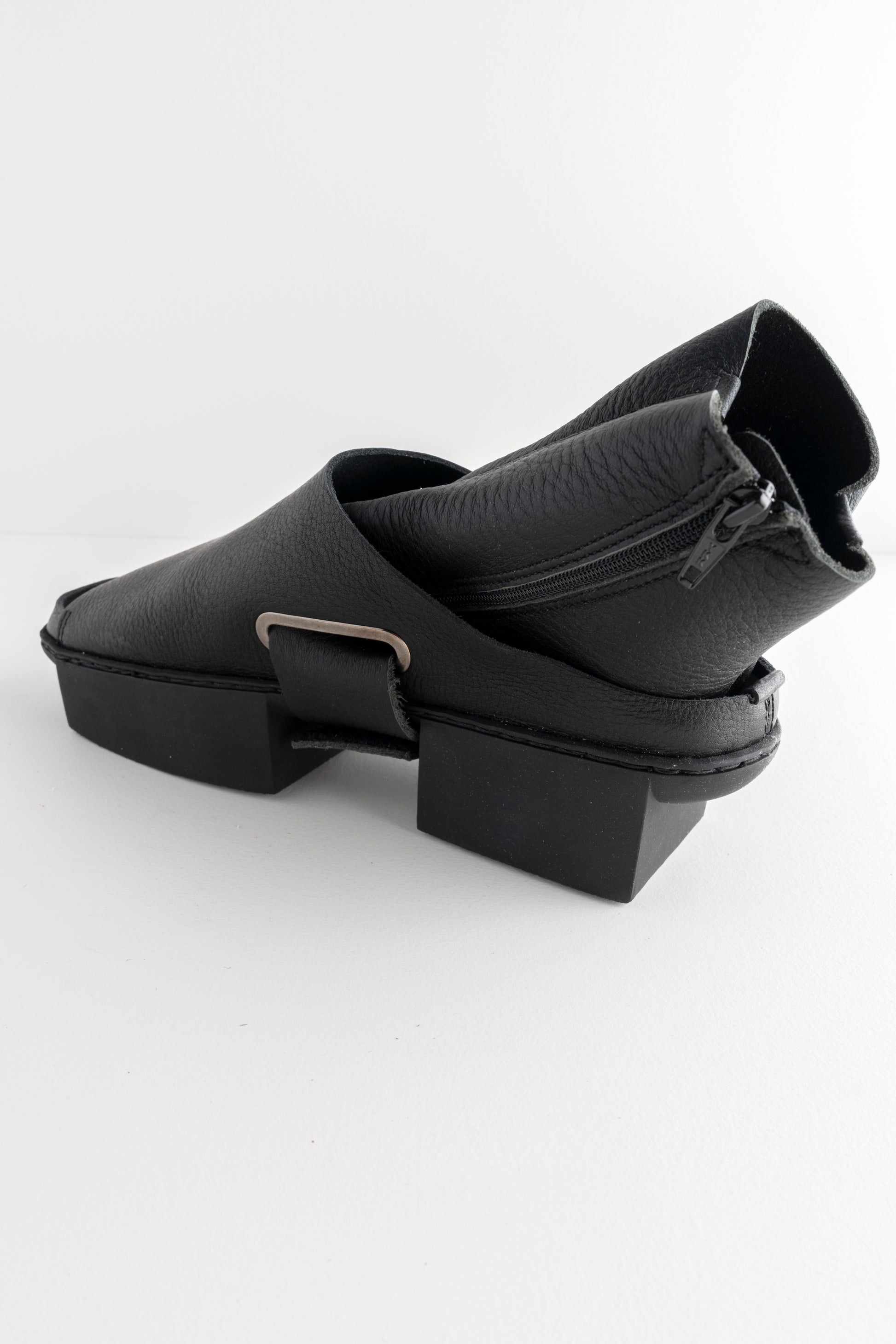 Trippen Shoes Daybreak Box Shoe, Black 