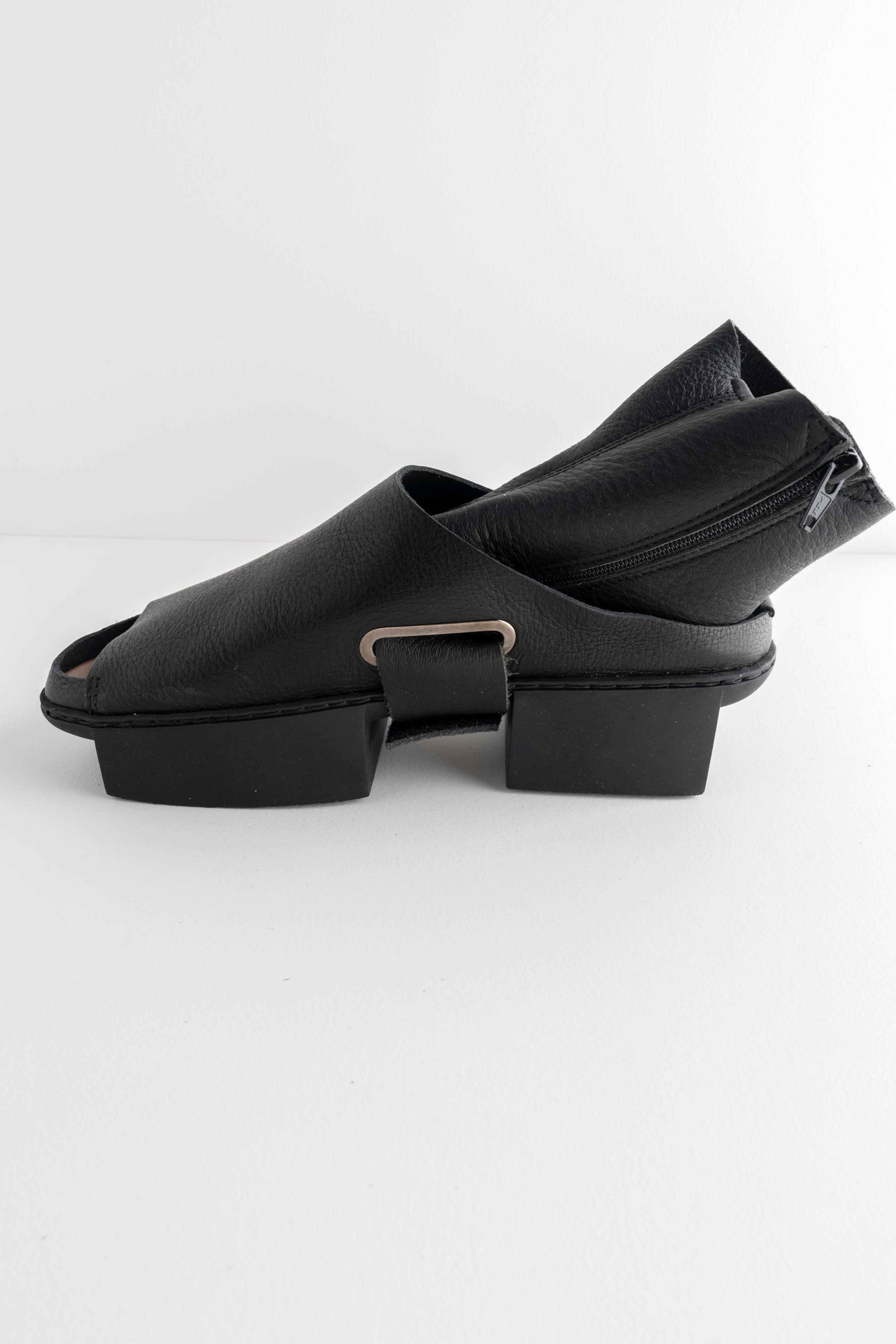 Trippen Daybreak Box Shoe - Black – Evie Lou