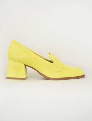 Bos. & Co. Ama Suede Heeled Loafer, Pear 