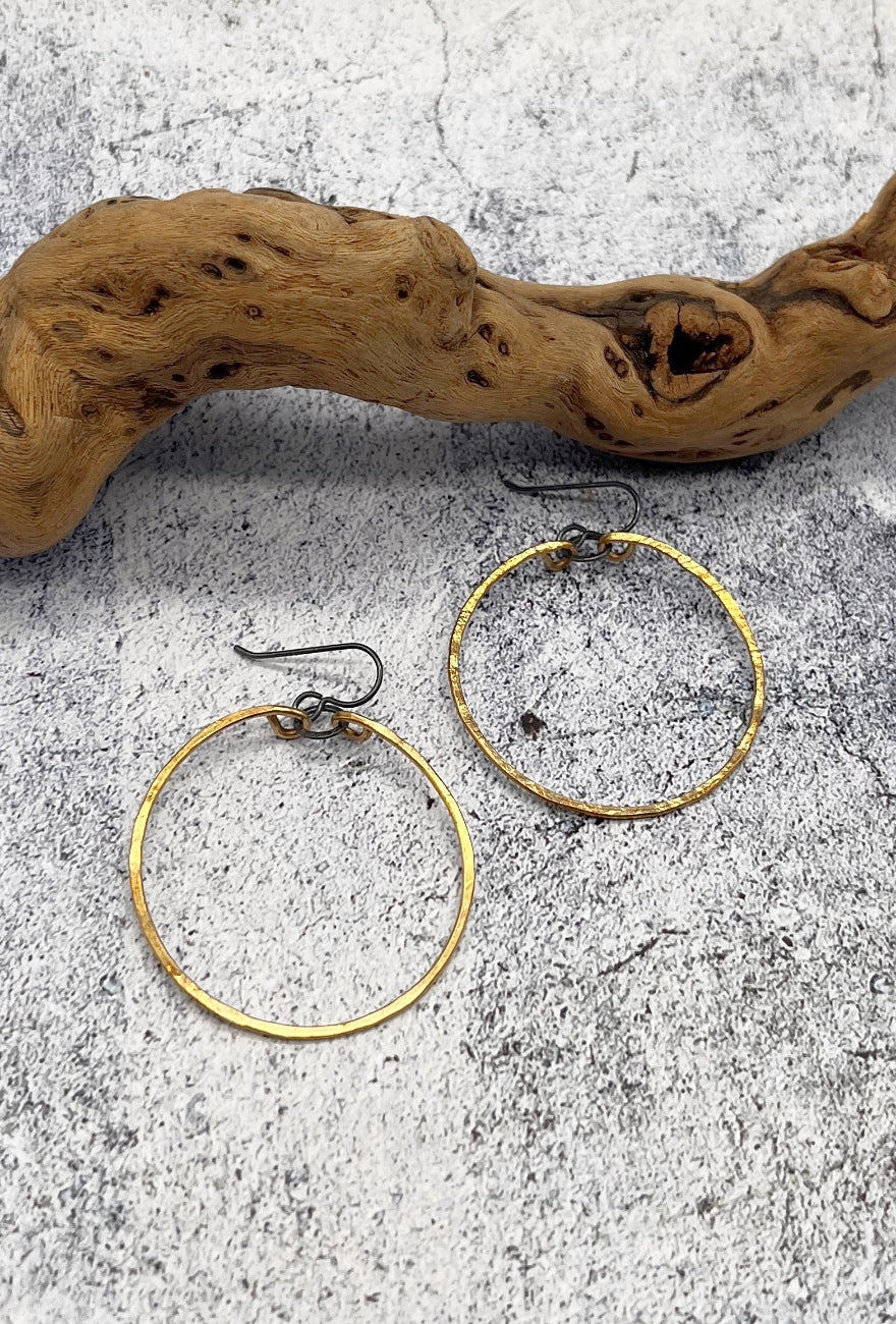 red i jewelry Pill Box Hoops, Gold 