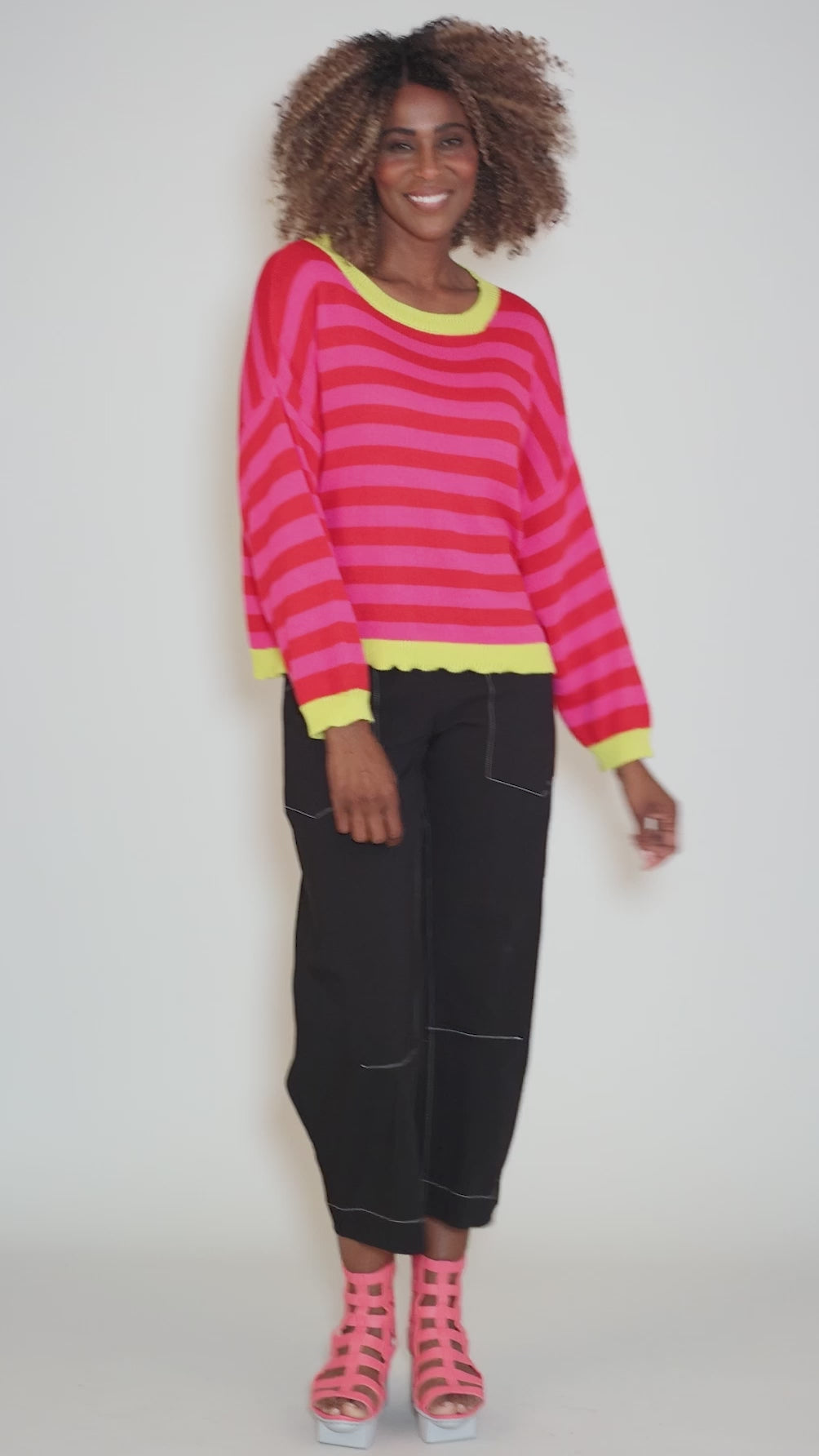 Edy Sweater, Fuchsia Angle 5