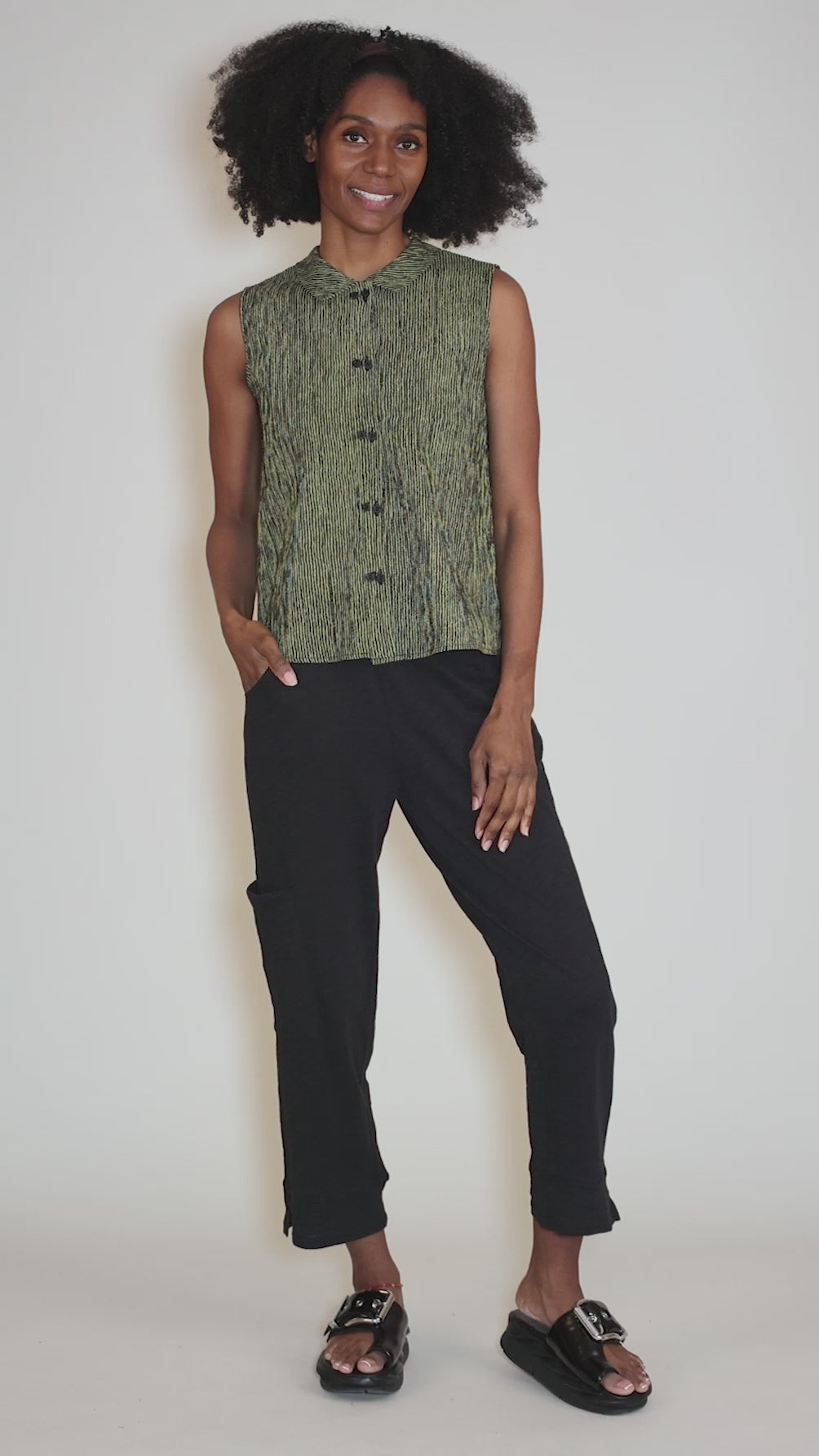 Ridge Stripe S/L Twinbutton Top, Green/Black Angle 5