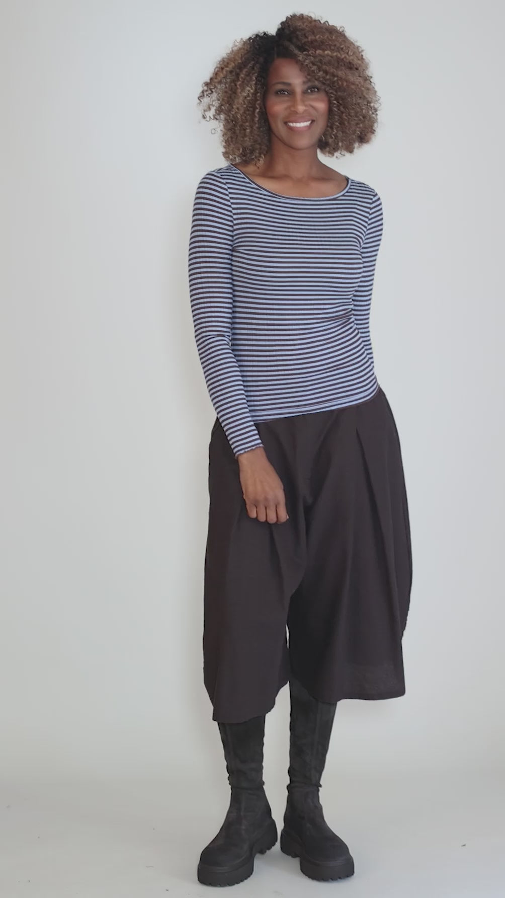 Cella Stripe Tee, Allure/Chocolate Angle 5