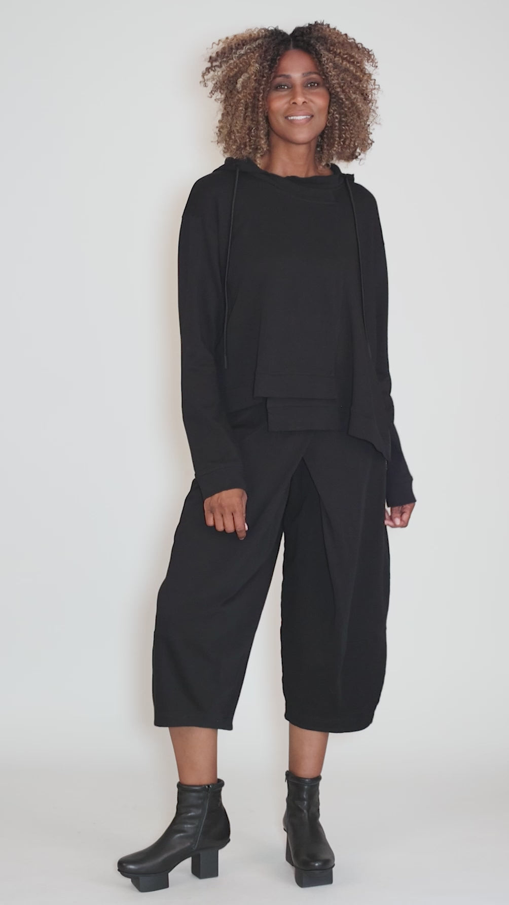 Step Hem Swing Hoodie, Black Angle 5