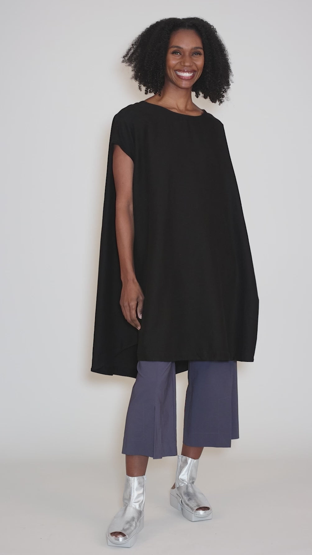 Side Tuck Summer Tunic, Black Angle 5