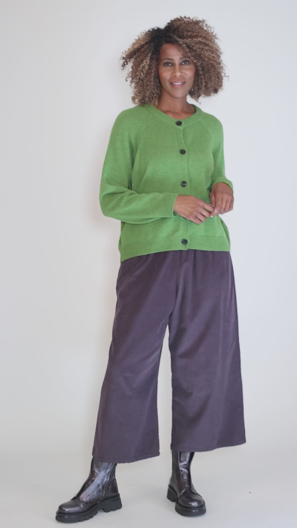 Lottie Cardie, Moss Green Angle 5