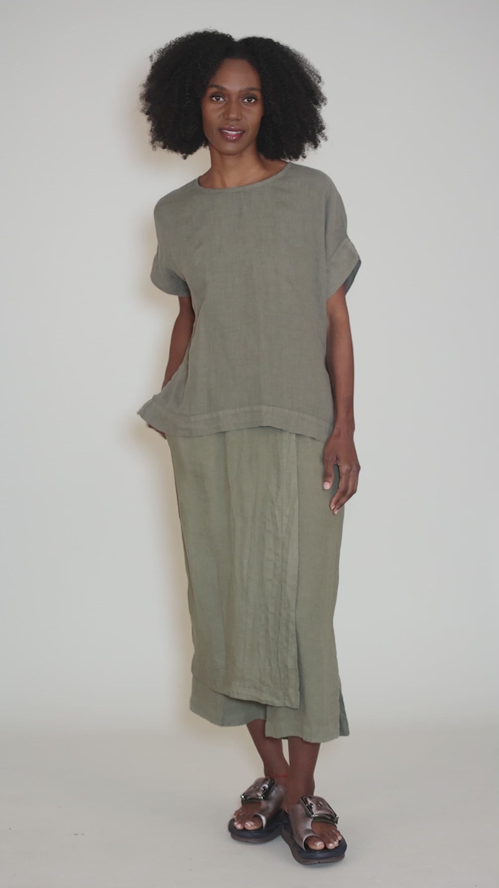 Linen Cocoon Top, Capers Angle 5