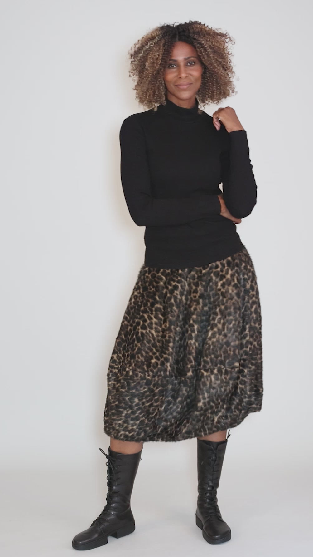 L/S Mockneck, Black Angle 5