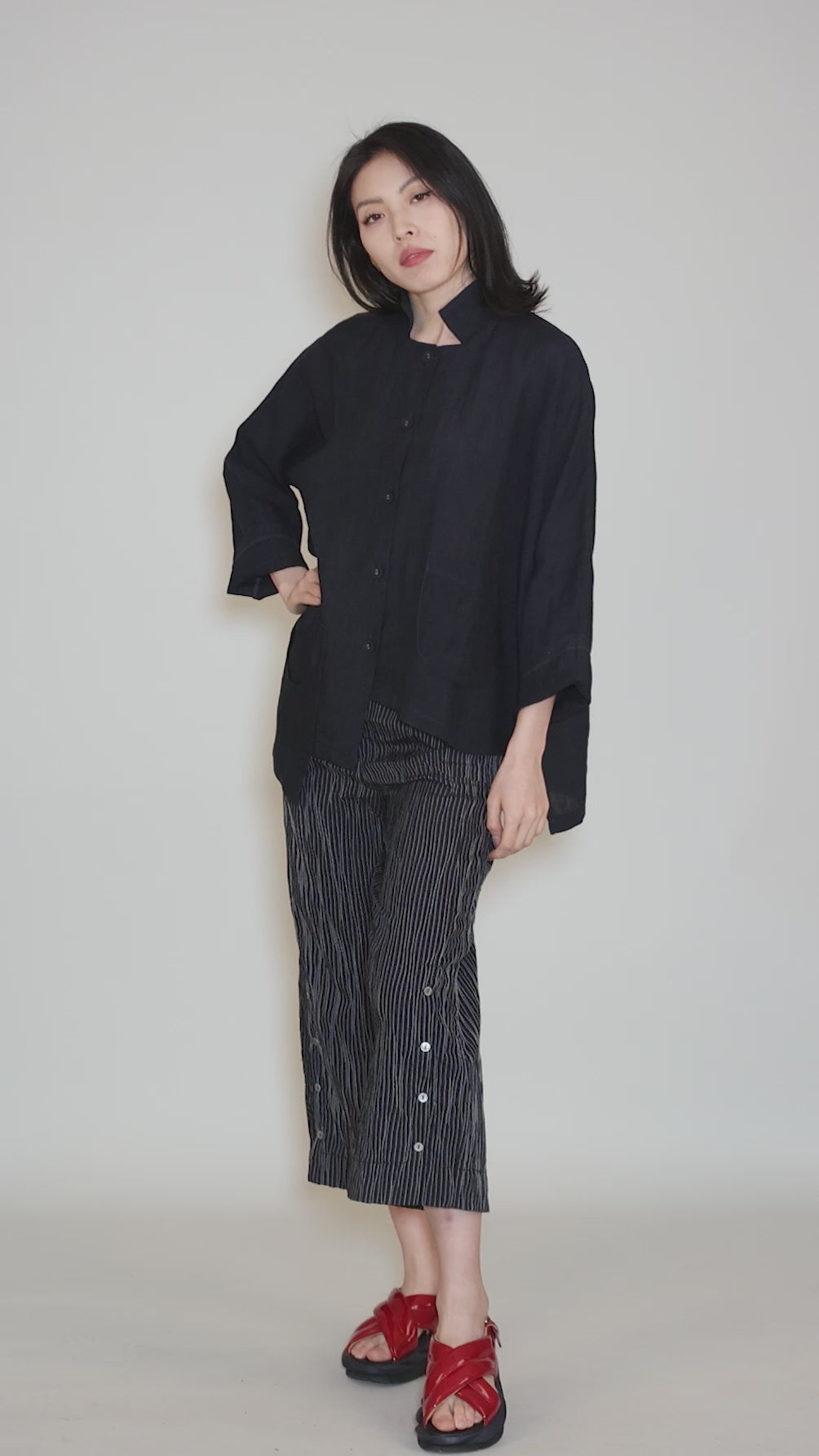 Linen No Bag Shirt, Midnight Angle 5