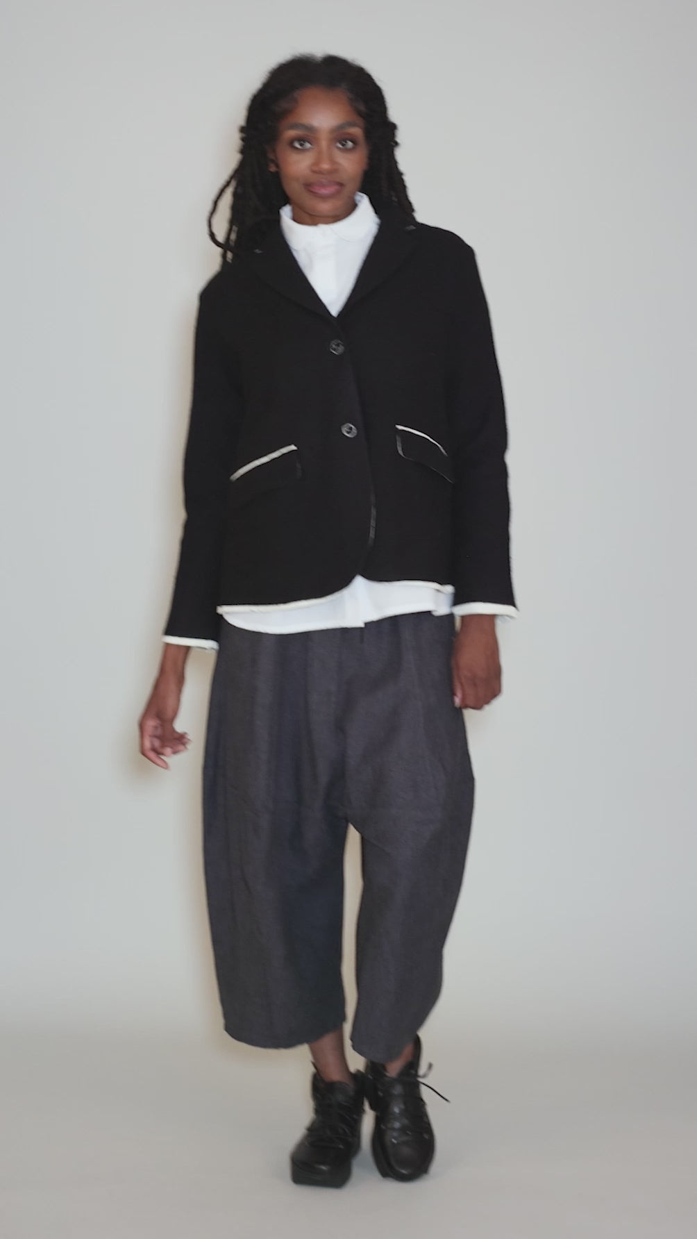 Coffee Jacket, Black Angle 5