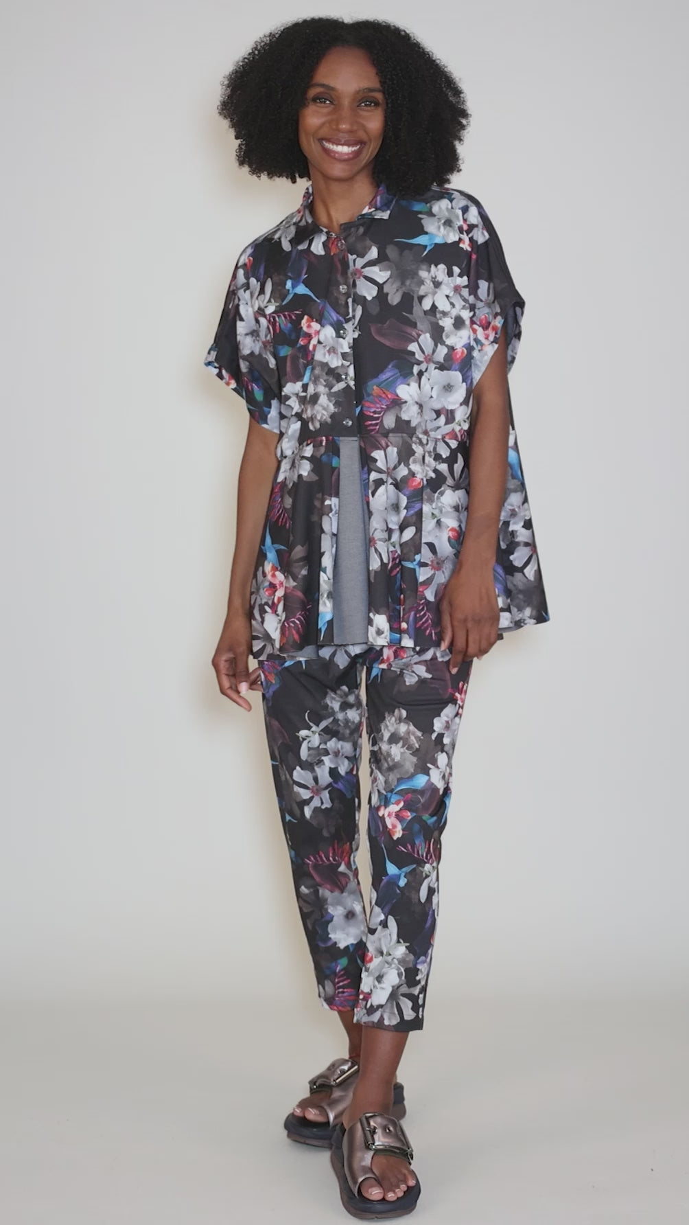 Tulum Pant, Black Floral Angle 5
