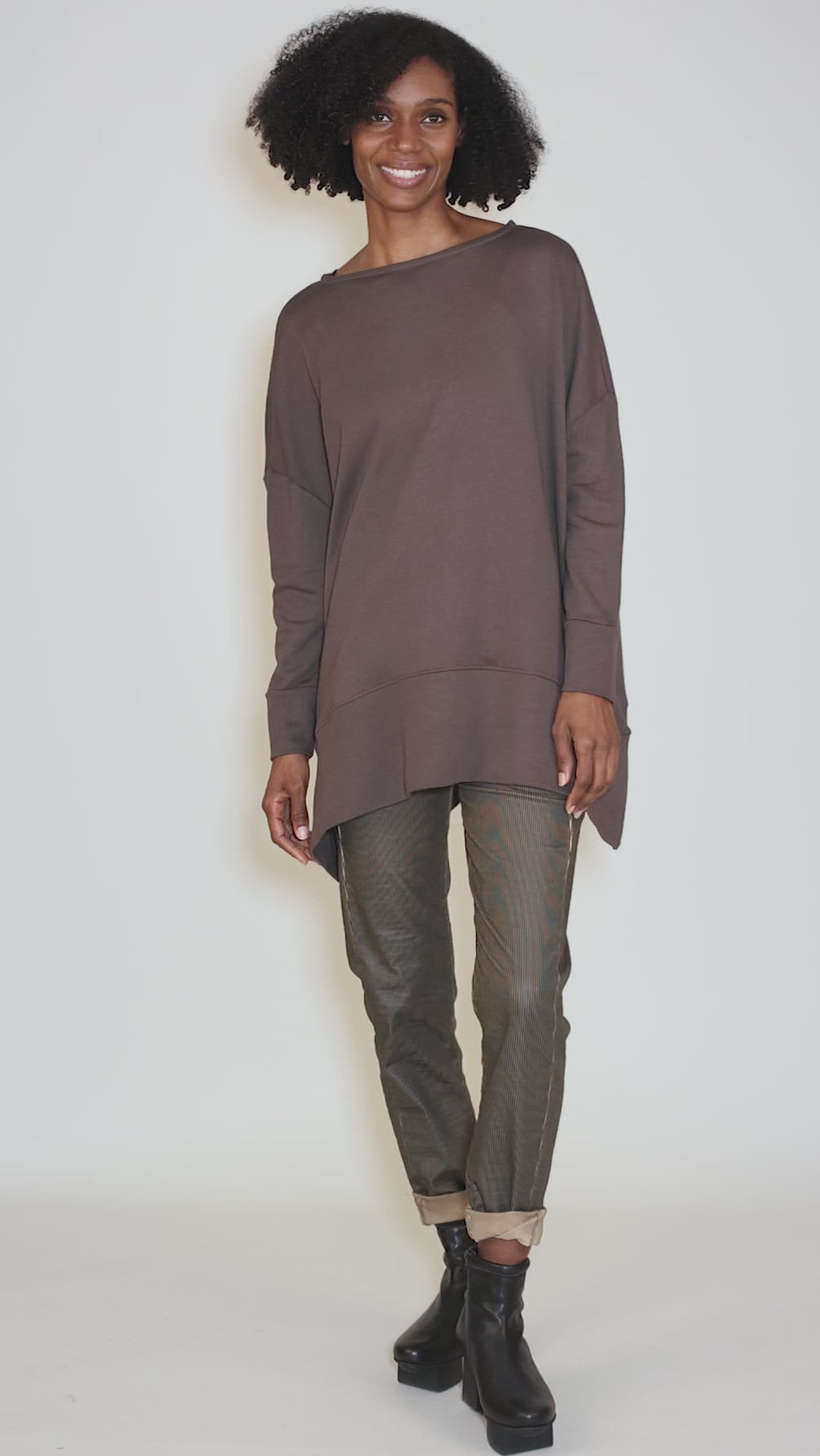 Olivette Oversized Fleece Top, Moro Angle 5