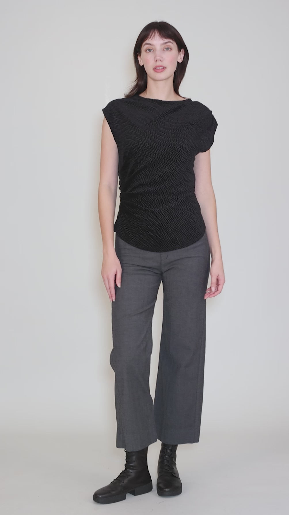 Crinkle Velvet Pleat Tank, Black Angle 5