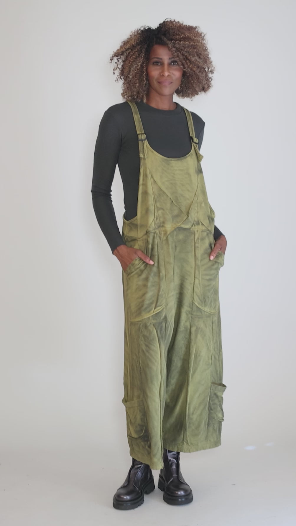 Pices Overalls, Verdant Angle 5