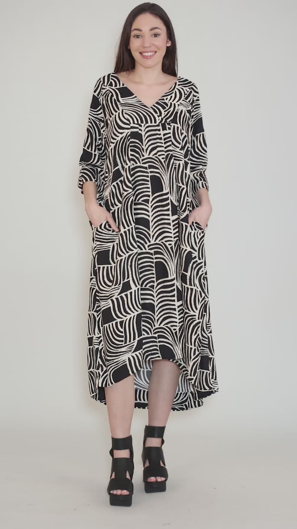 Sofia Dress, Black/White Angle 5