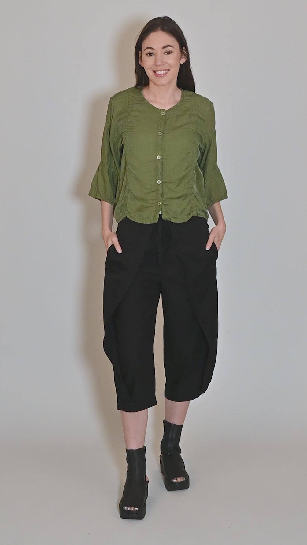 Helium Top, Grass Angle 5