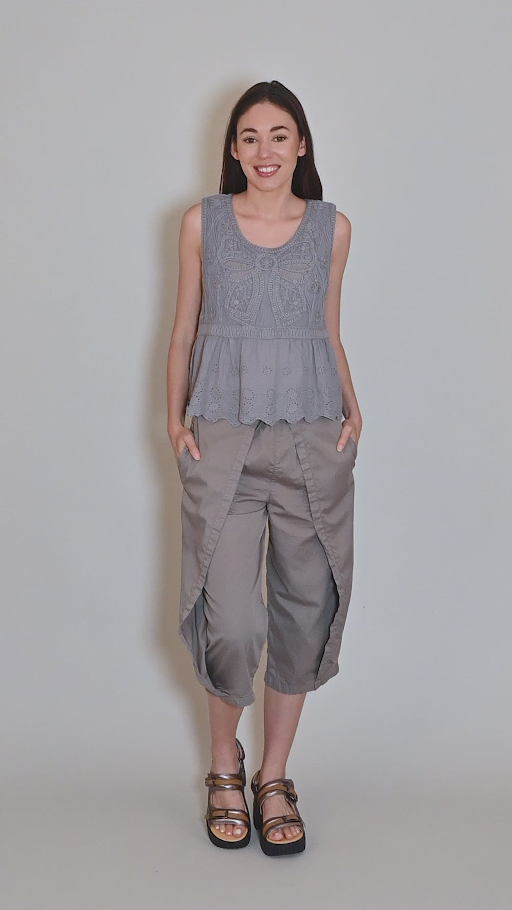 Boho Scallop Trim Tank, Heather Gray Angle 5