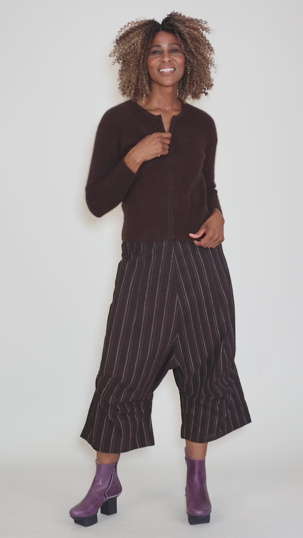 Cropped Zip Raccoon Cardie, Americano Angle 5