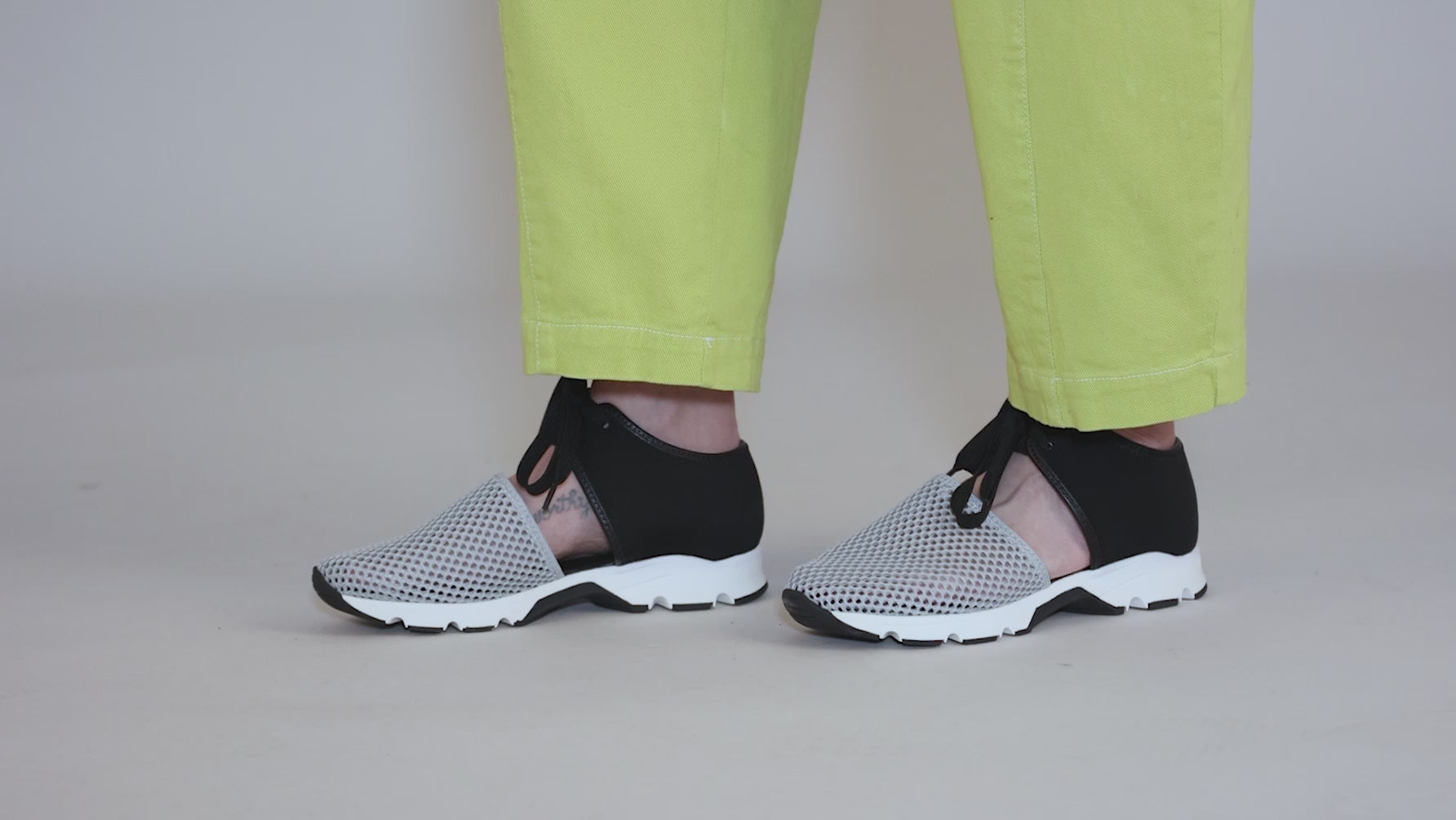 Amazing Mesh Sneaker, Gray Angle 7