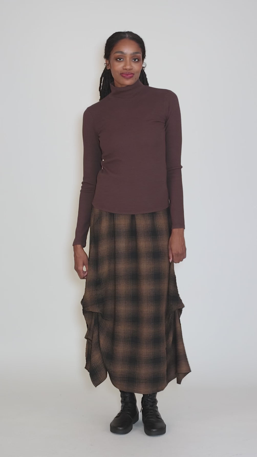 L/S Mockneck Top, Truffle Angle 5
