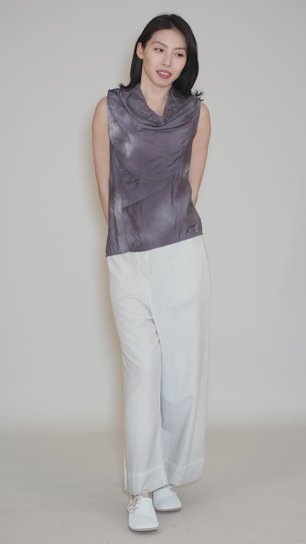 Kelp Top, Gray/White Angle 5