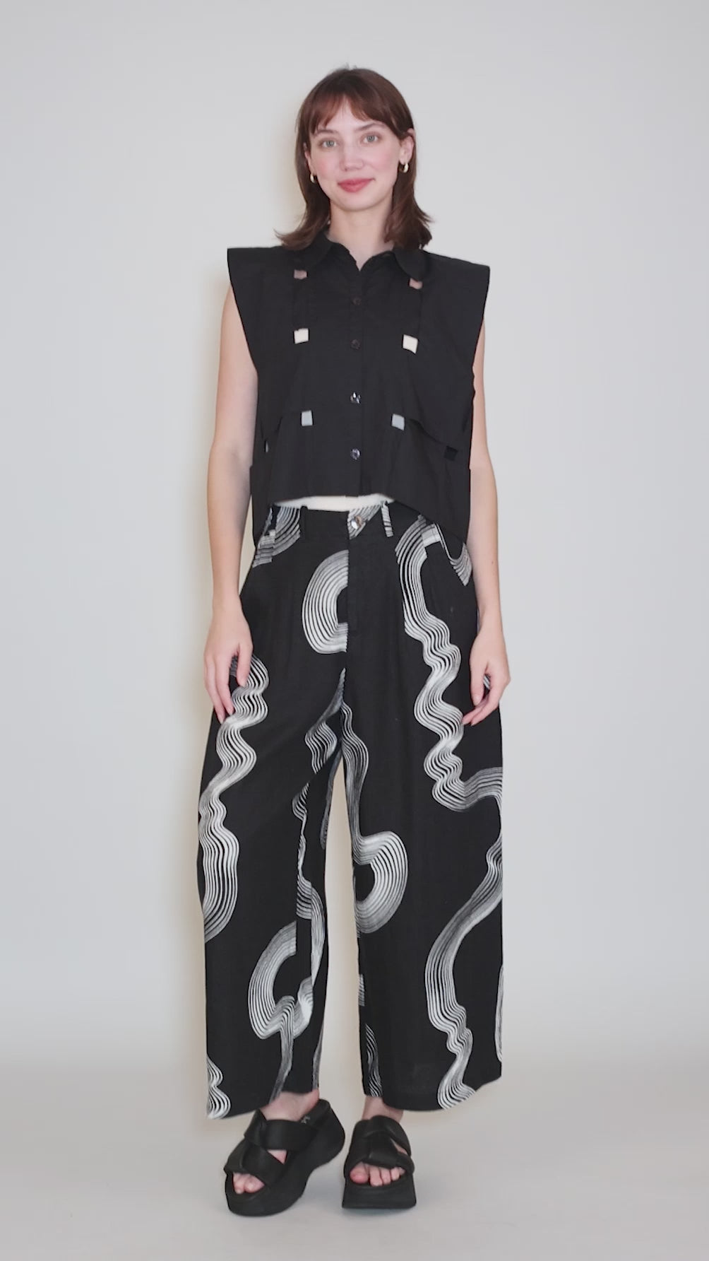 Waves Pant, Black Angle 6