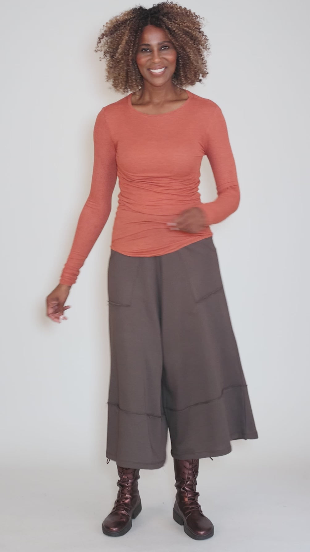 Bobbie Boatneck Tee, Spice Angle 5