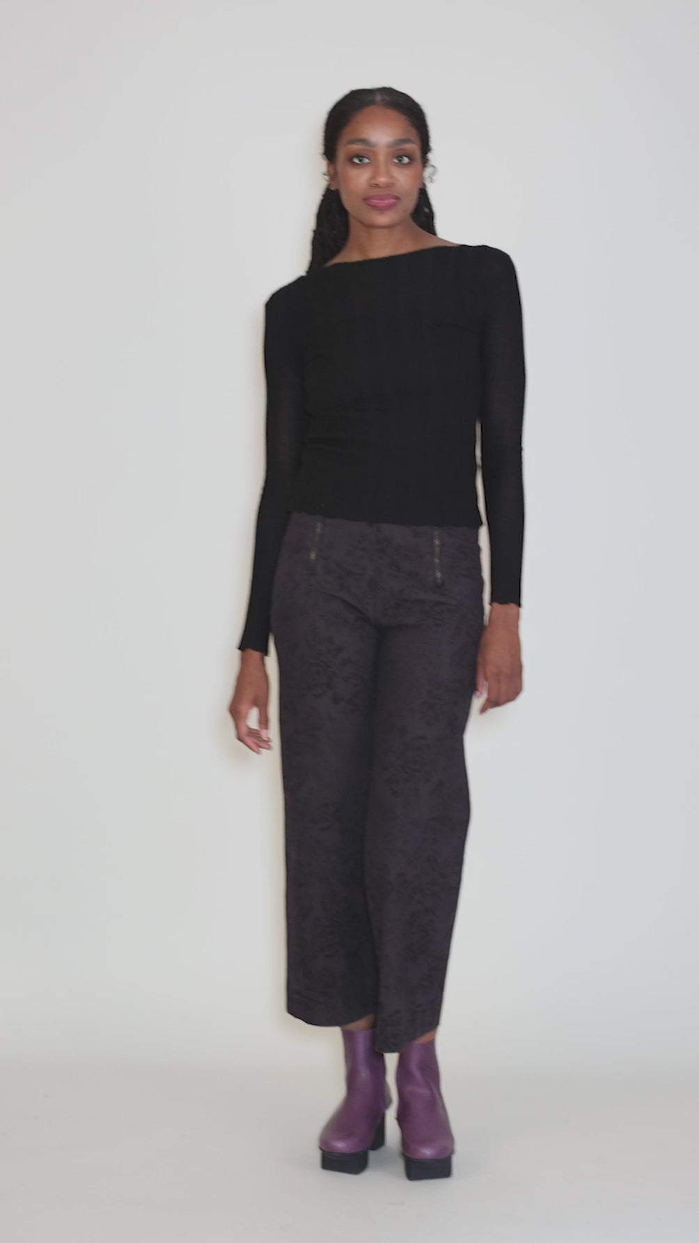Hija Fine Wool Top, Black Angle 5