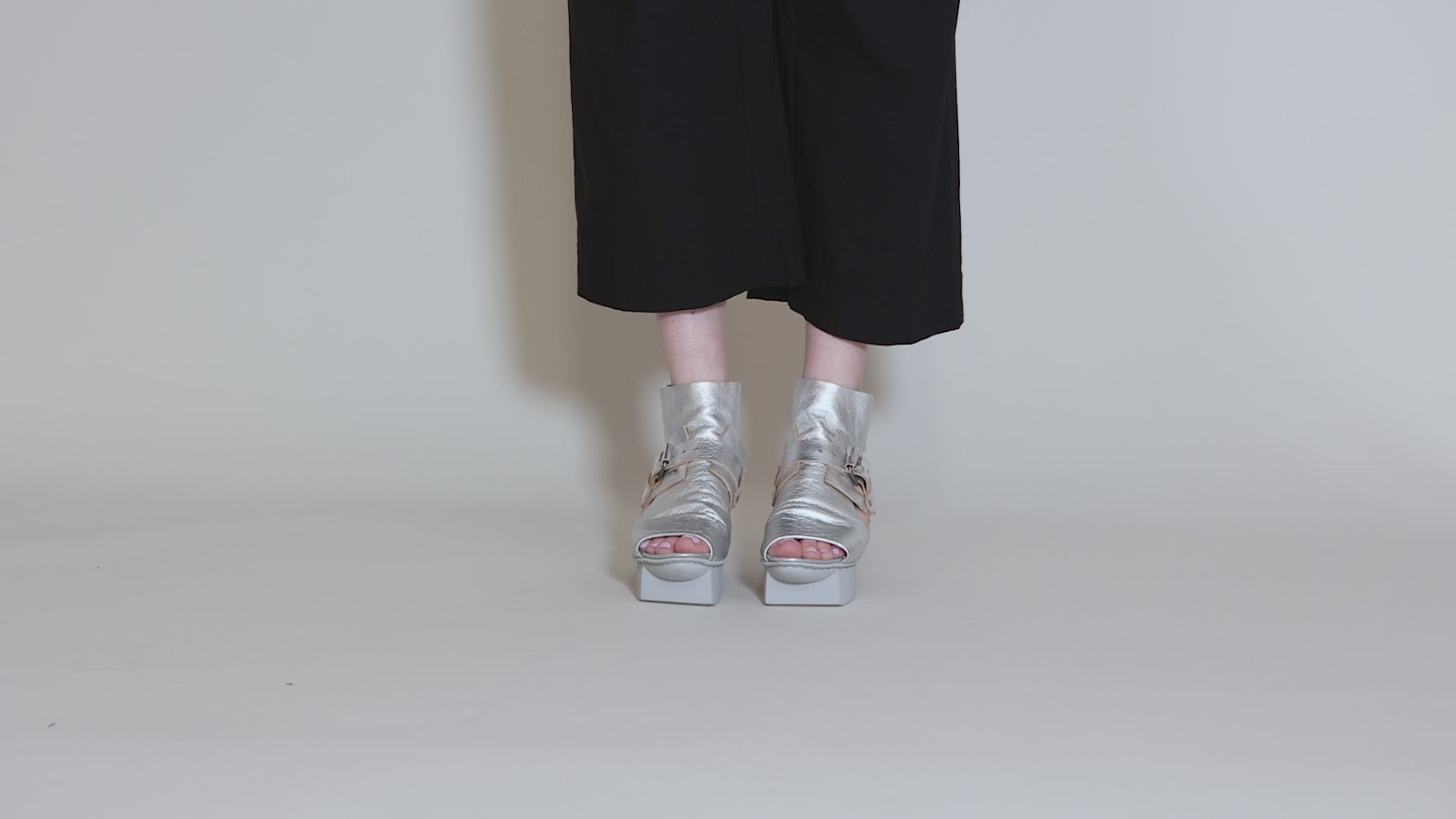 Forecast Happy, Silver Lam Angle 9